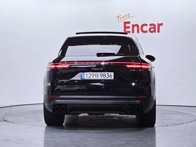 PORSCHE CAYENNE - 3