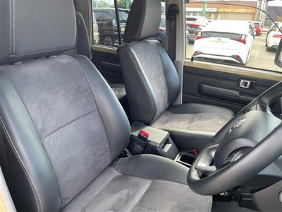 2024 Toyota LAND CRUISER 70 — миниатюра 17