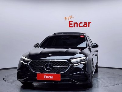 MERCEDES-BENZ E-CLASS - 2