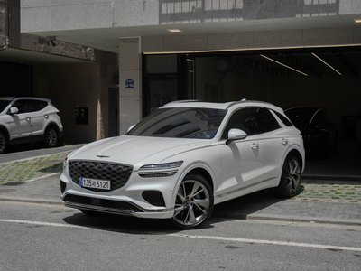 2025 Genesis GV70 — миниатюра 11