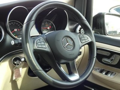 MERCEDES-BENZ V-CLASS - 9