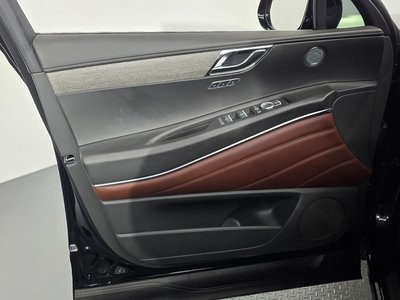 2024 Genesis GV80 thumbnail 14