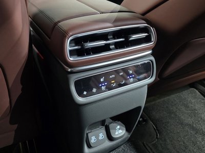 2024 Genesis GV80 thumbnail 26
