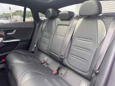 MERCEDES-BENZ EQE - 5