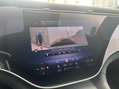 MERCEDES-BENZ EQE - 7