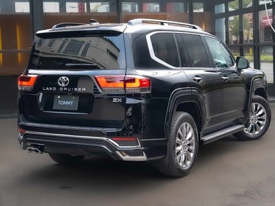 TOYOTA LAND CRUISER 300 - 6