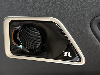 صورة 4 لـ 2024 Toyota LAND CRUISER 300