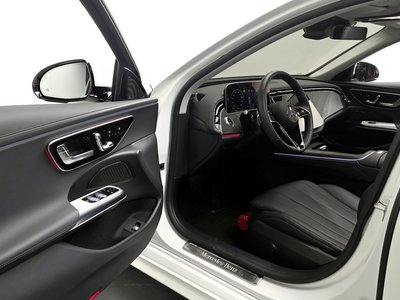 MERCEDES-BENZ E-CLASS - 10
