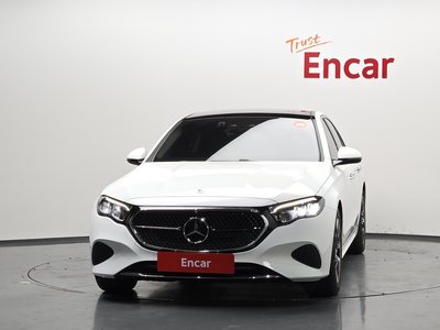 MERCEDES-BENZ E-CLASS - 2
