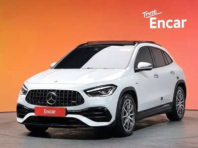 MERCEDES-BENZ GLA - 1
