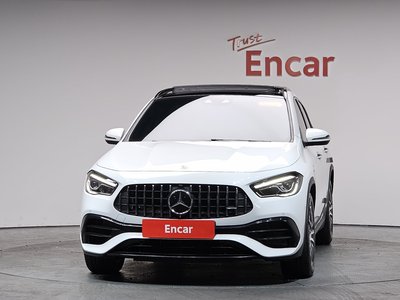 MERCEDES-BENZ GLA - 2