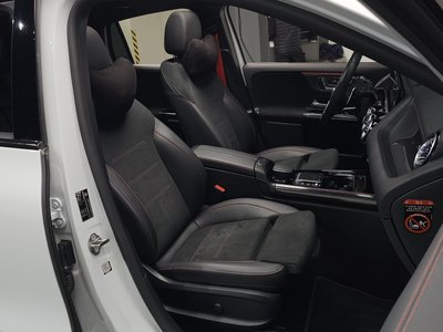 MERCEDES-BENZ GLA - 10