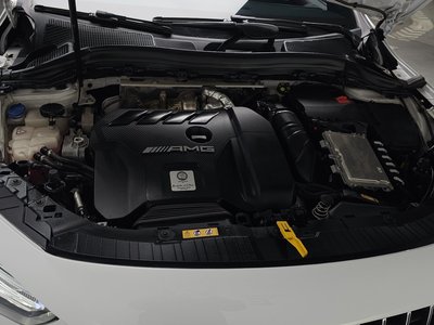 MERCEDES-BENZ GLA - 7