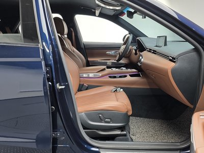 2022 Genesis GV70 — миниатюра 16