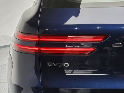 2022 Genesis GV70 photo 10