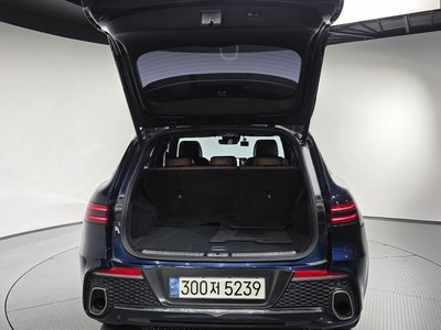 2022 Genesis GV70 — миниатюра 34