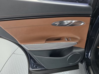 2022 Genesis GV70 — миниатюра 15