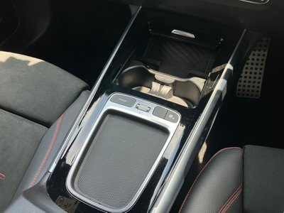 2024 Mercedes-BENZ GLB — миниатюра 16