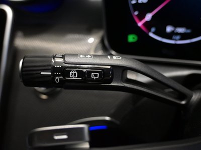 2025 MERCEDES-BENZ C-CLASS — миниатюра 23