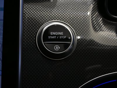 2025 MERCEDES-BENZ C-CLASS — миниатюра 40