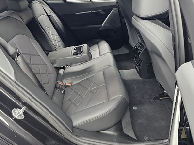 صورة مصغرة 18 لـ 2025 BMW 5 SERIES