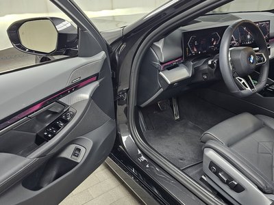 صورة مصغرة 13 لـ 2025 BMW 5 SERIES