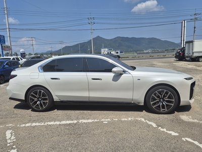 BMW 7 SERIES - 5