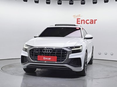 AUDI Q8 - 2
