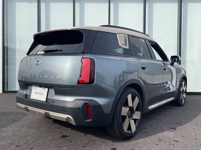 MINI MINI COUNTRYMAN - 8