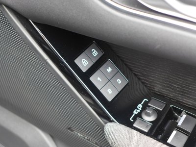 2024 LAND Rover RANGE ROVER VELAR — миниатюра 22