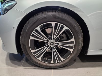 MERCEDES-BENZ E-CLASS - 6