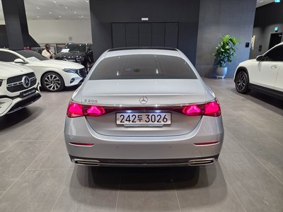 MERCEDES-BENZ E-CLASS - 3