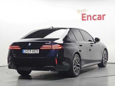 BMW 5 SERIES - 3