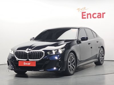 BMW 5 SERIES - 1