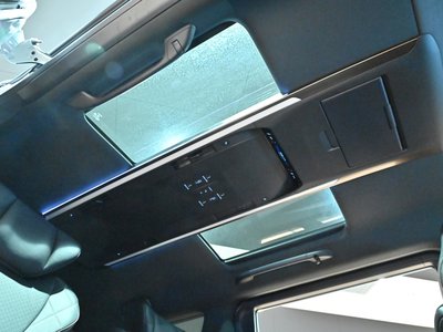 TOYOTA VELLFIRE - 10