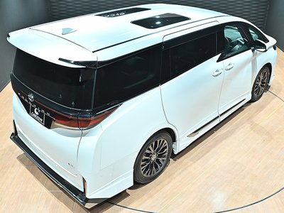 TOYOTA VELLFIRE - 8
