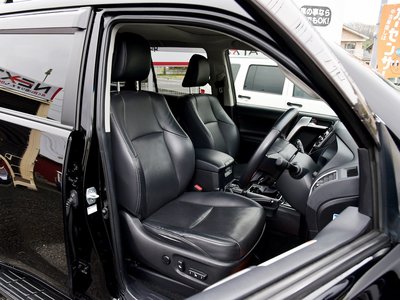 TOYOTA LAND CRUISER - 6