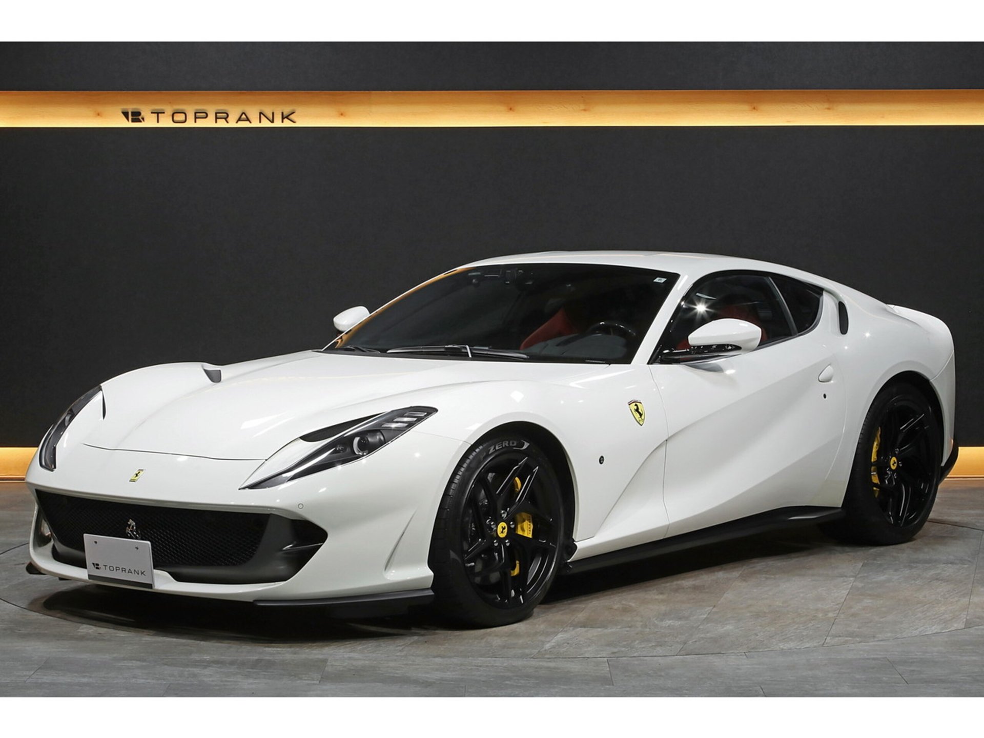 FERRARI 812 SUPERFAST - View 1