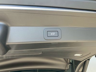 2025 LAND Rover RANGE ROVER SPORT thumbnail 32