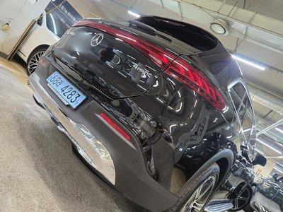 MERCEDES-BENZ EQS - 5