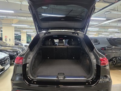 MERCEDES-BENZ EQS - 8