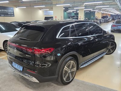 MERCEDES-BENZ EQS - 4