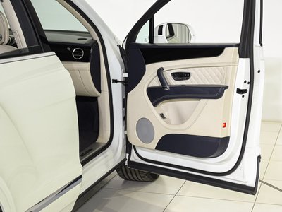 BENTLEY BENTAYGA - 10