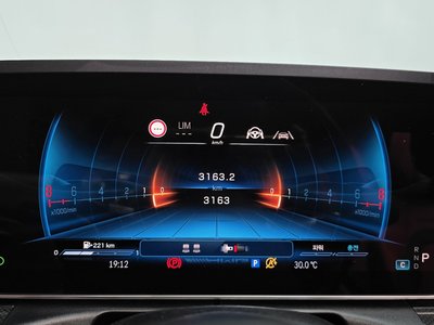 2026 Mercedes-BENZ CLE — миниатюра 11