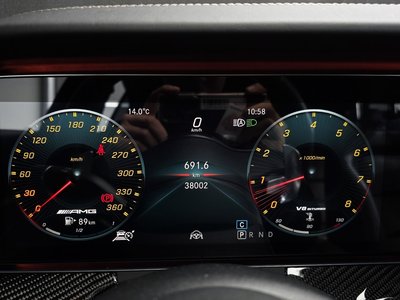 MERCEDES-BENZ AMG GT - 8