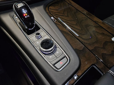 CADILLAC ESCALADE 5TH GENERATION - 9