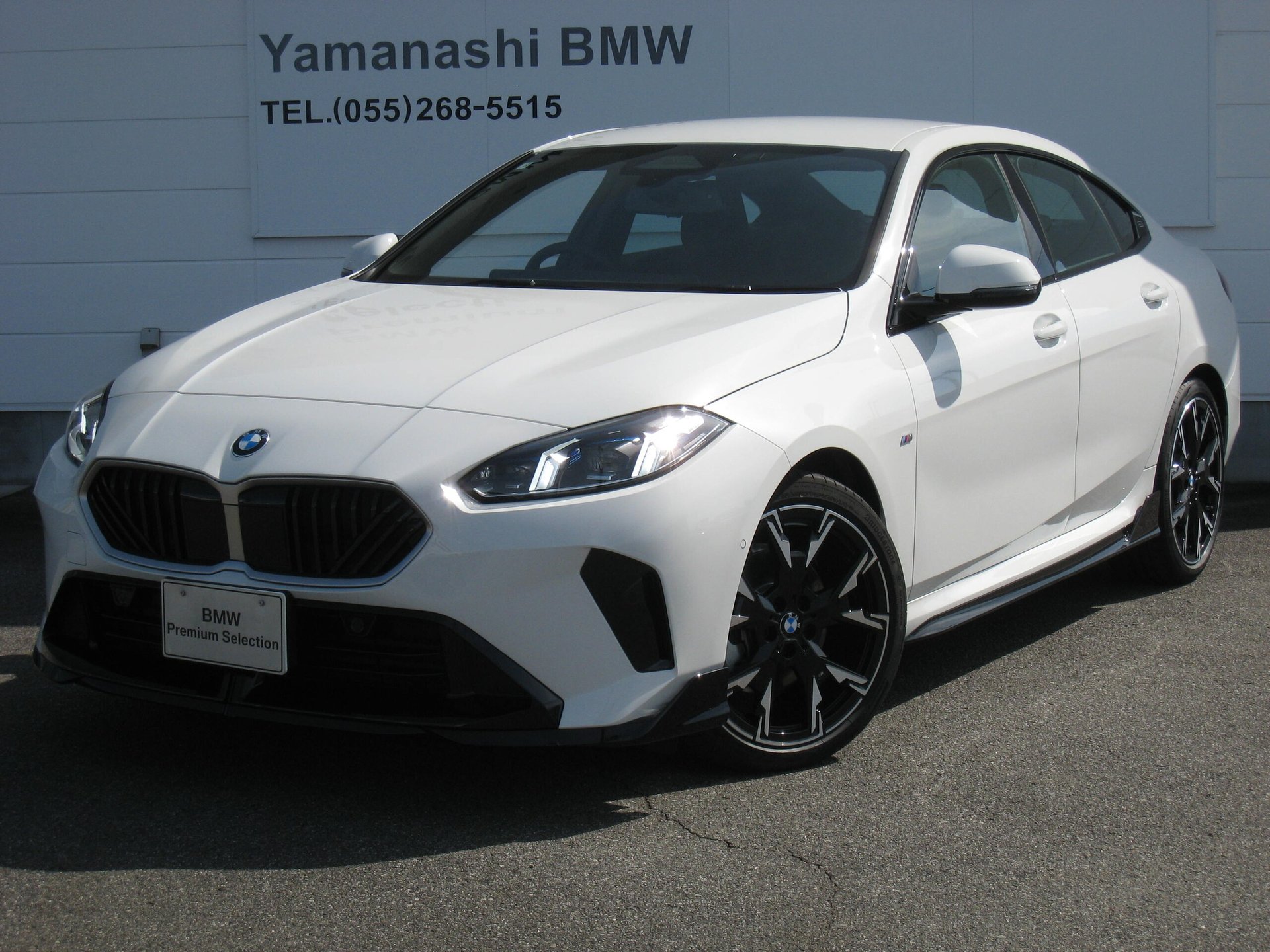 BMW 2 SERIES GRAN COUPE - View 1