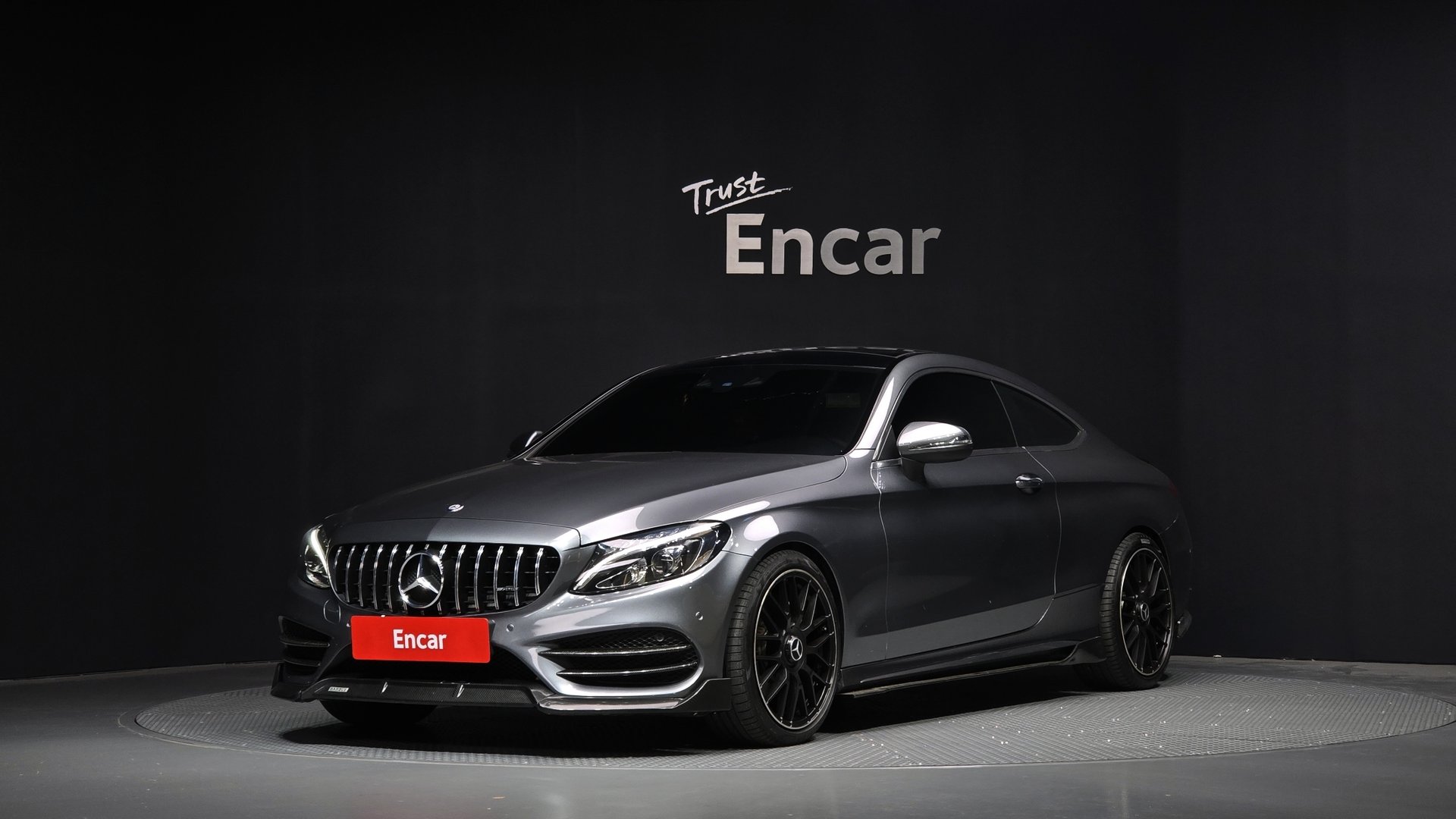 MERCEDES-BENZ C-CLASS - View 1