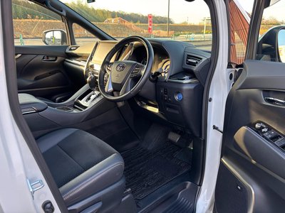 2022 Toyota ALPHARD — миниатюра 12