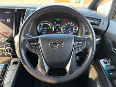 2022 Toyota ALPHARD — миниатюра 18